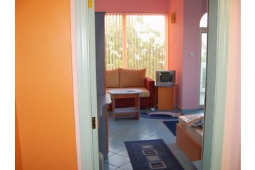 Bulgārija Privát Černomorec, Eksterjers